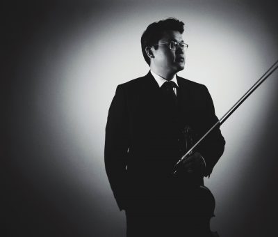 Headshot of viola faculty Brian Chen