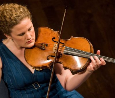 Violist Kirsten Docter