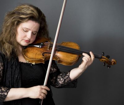 Violinist Renee Jolles