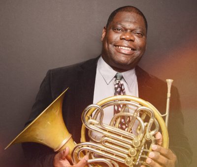 Jeff Scott, Horn