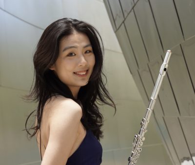 Headshot of flutist Chi Ting