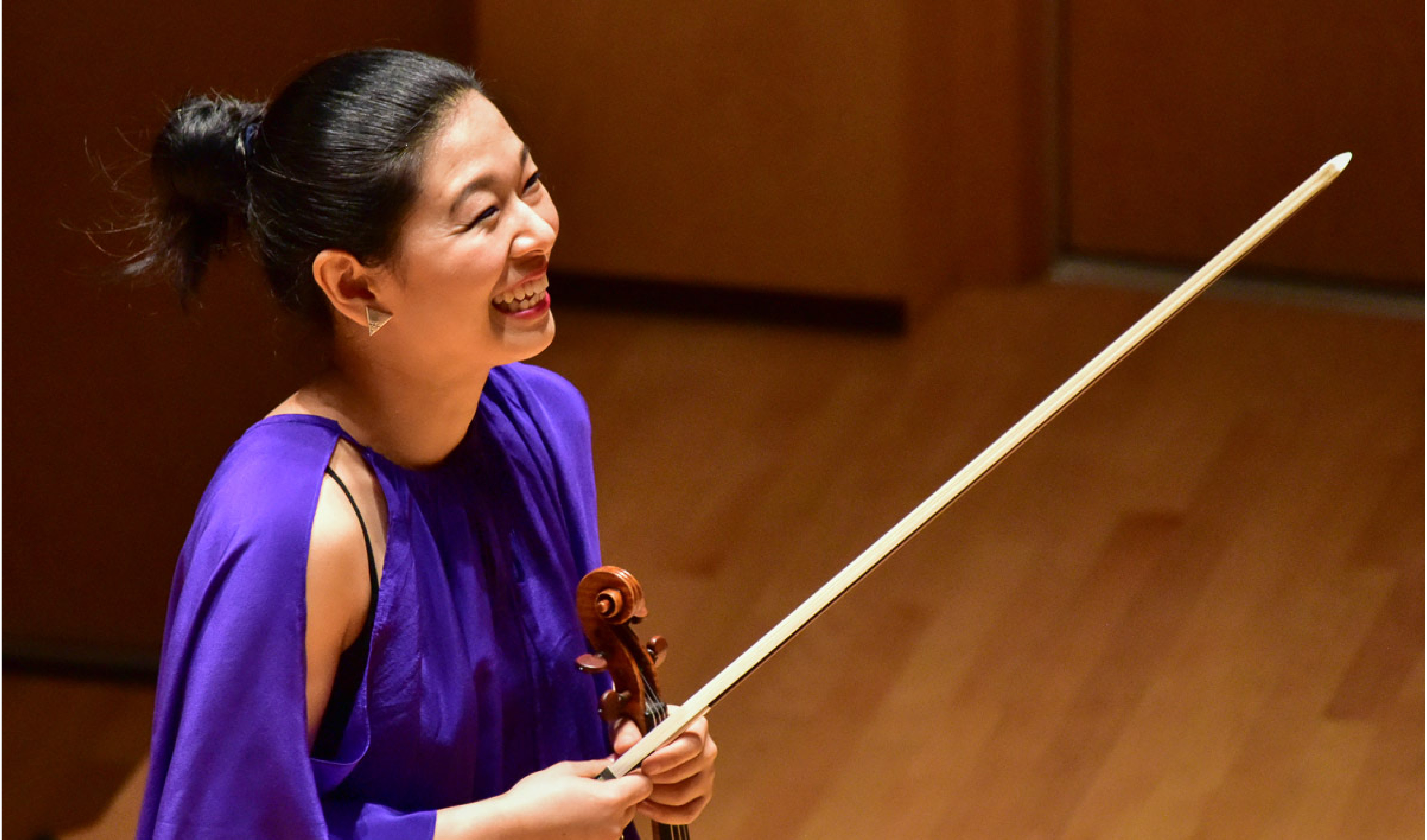 Photo of violinist Ayano Ninomiya