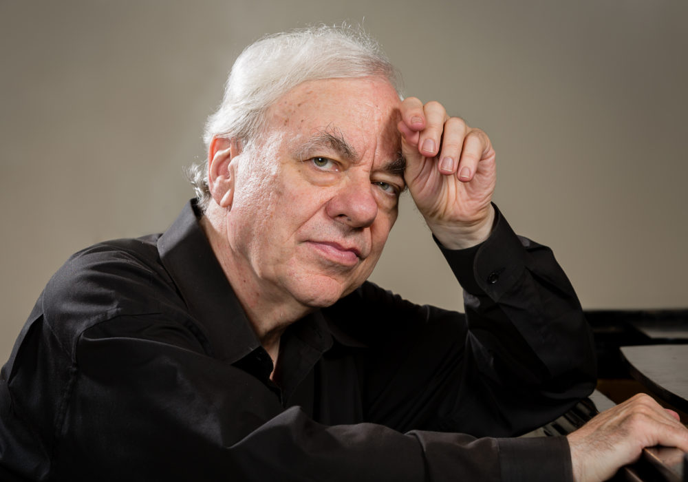 Photo of pianist Richard Goode