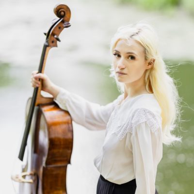 Photo of cello fellow Emma Fisher.