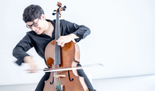 Photo of cellist Zlatomir Fung