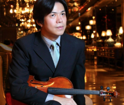 Headshot of violist Scott Lee